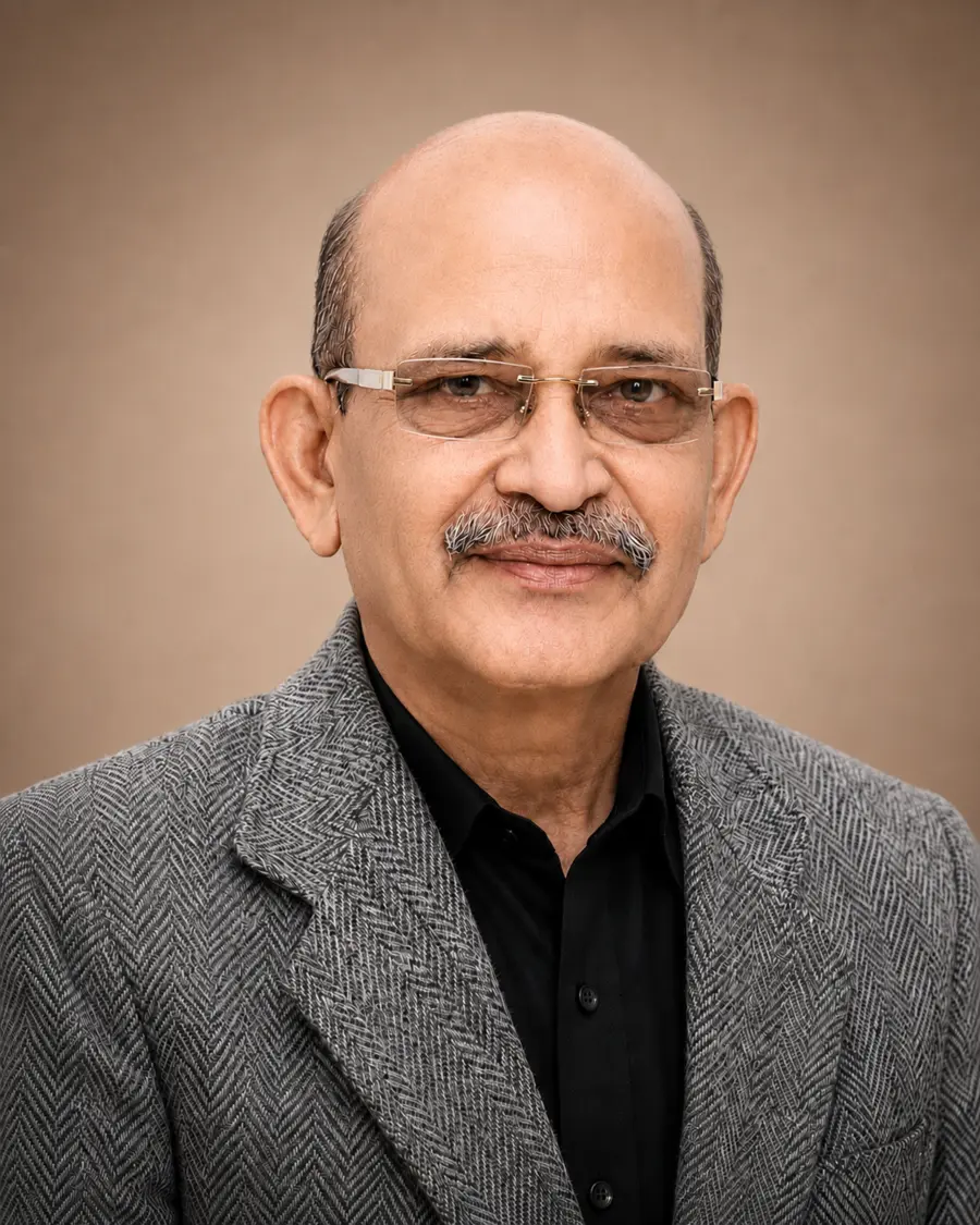 Portrait of Arun Kumar Jain.